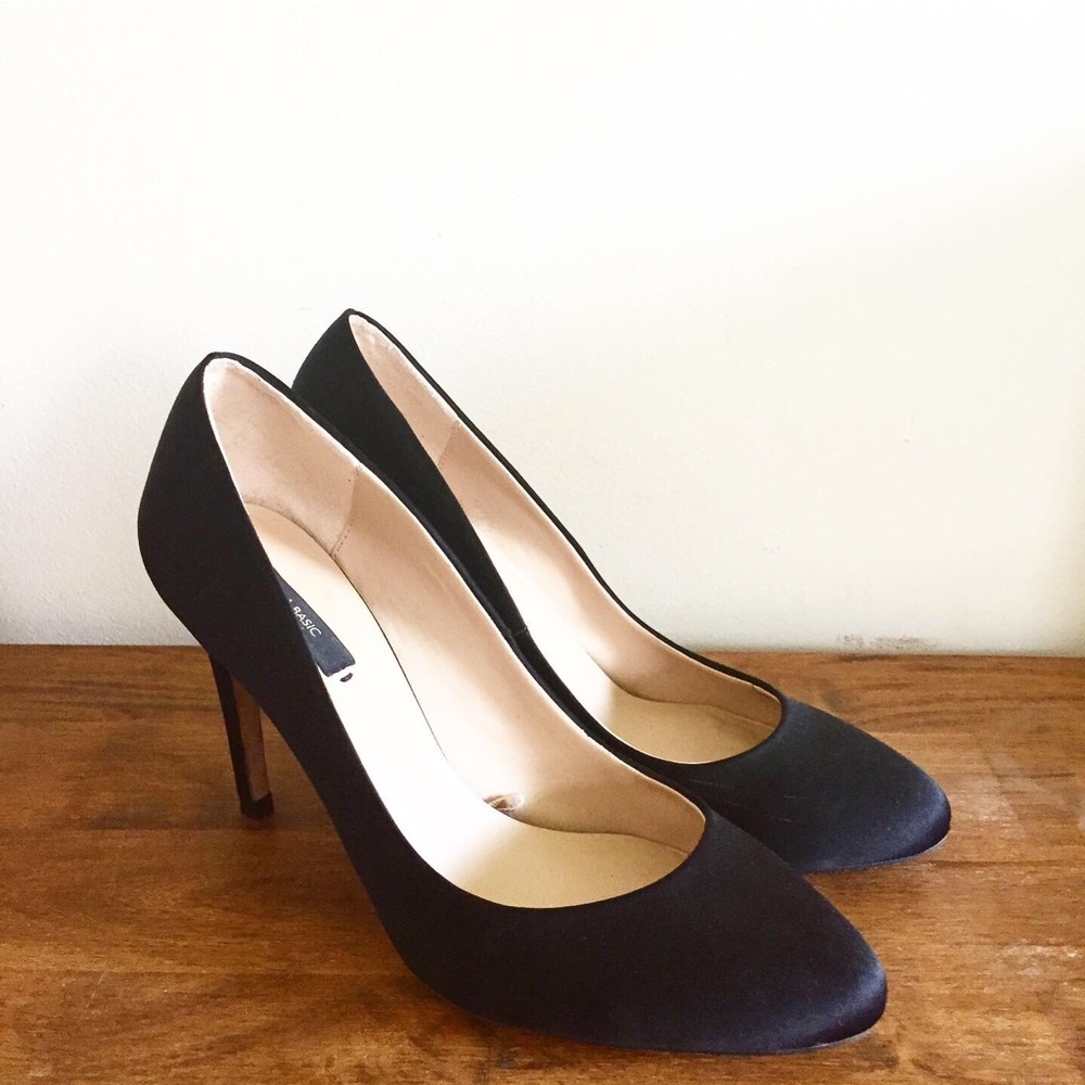 Zara Basic black satin pumps size 10